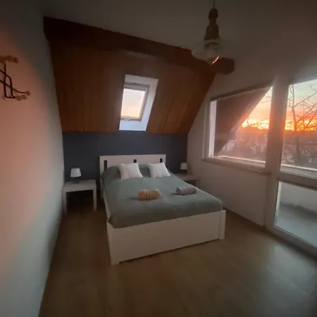 With A View * גדינייה