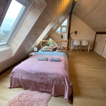 With A View דירה