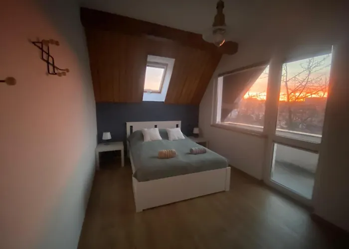 With A View * غدينيا