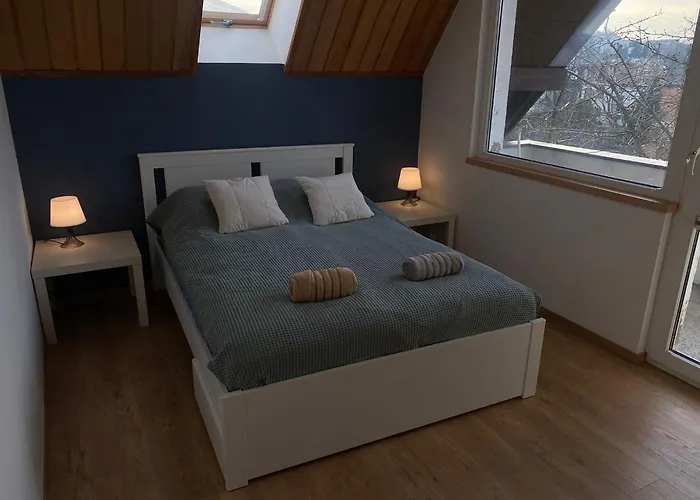 With A View شقة *