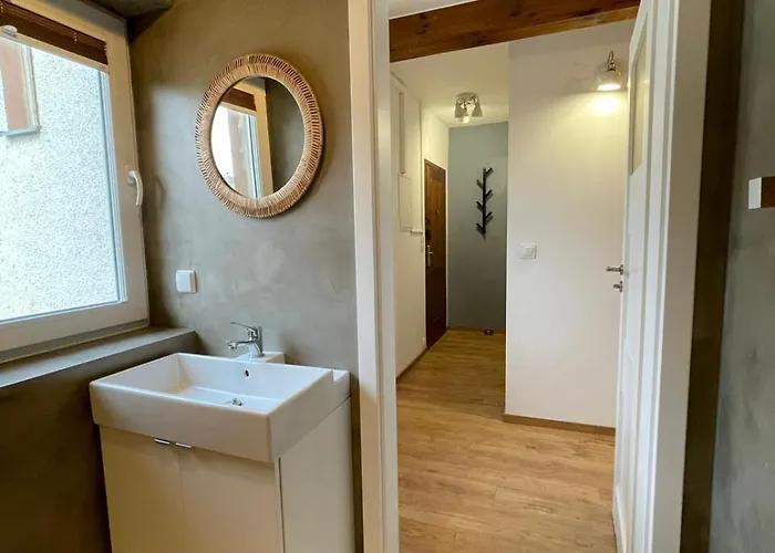 With A View * غدينيا